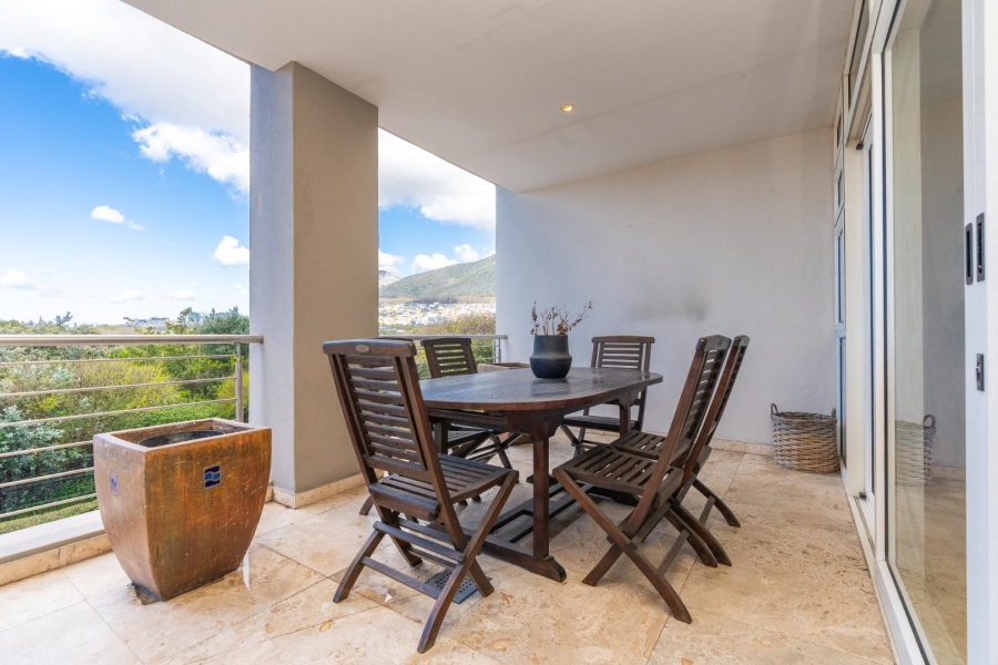 2 Bedroom Property for Sale in Mouille Point Western Cape
